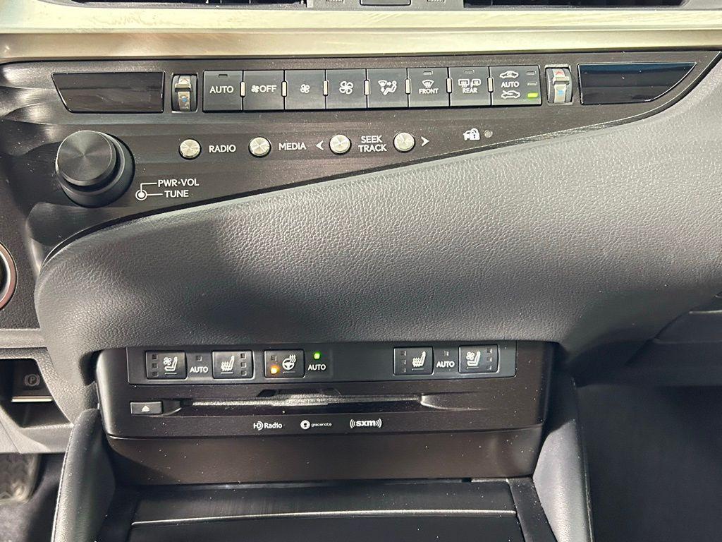 used 2019 Lexus ES 350 car, priced at $28,999