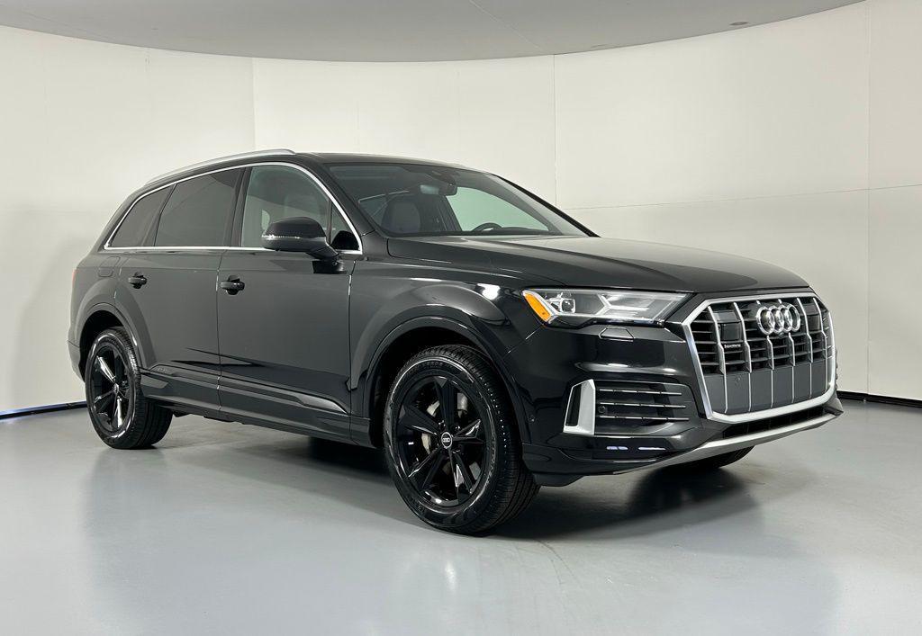 used 2023 Audi Q7 car, priced at $35,999