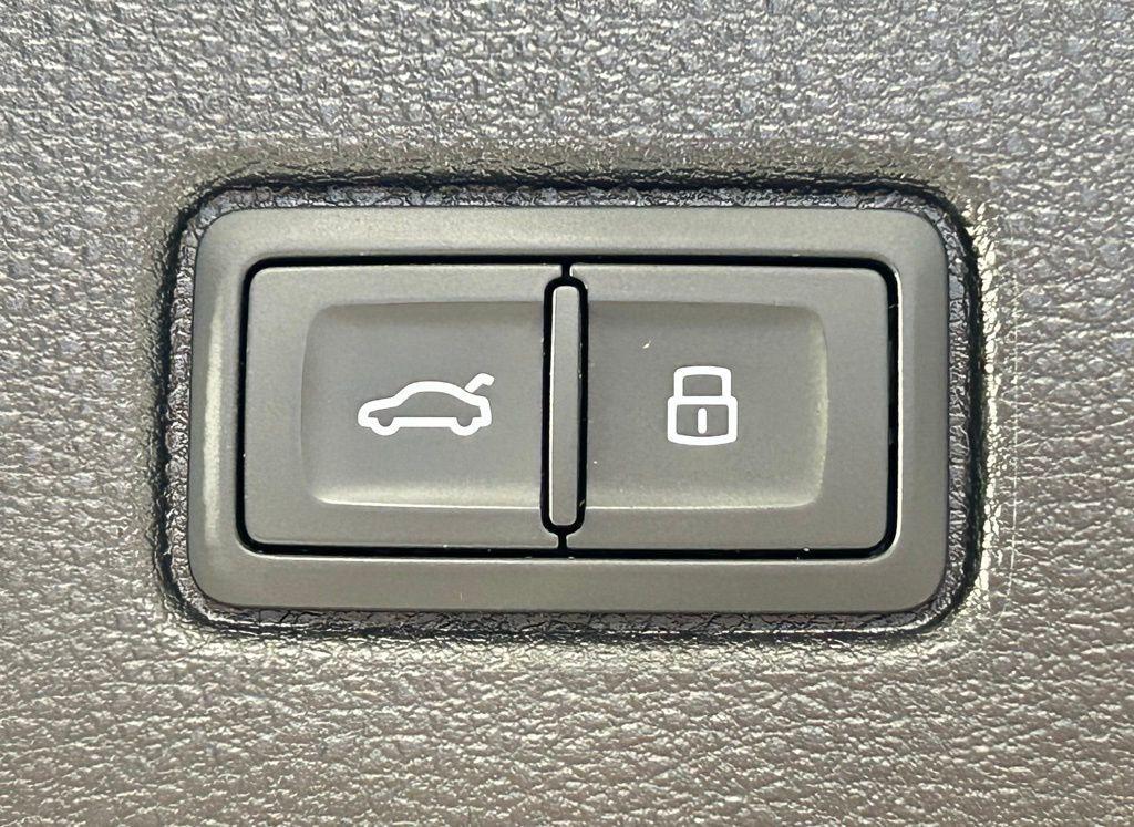 used 2023 Audi Q7 car, priced at $35,999