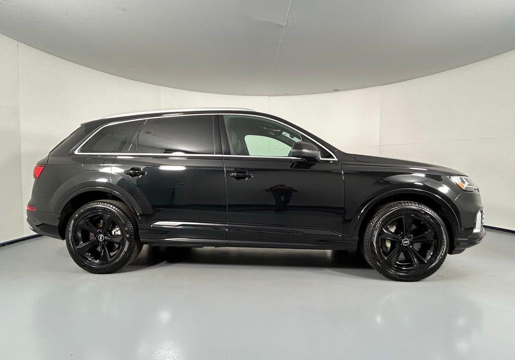 used 2023 Audi Q7 car, priced at $35,999