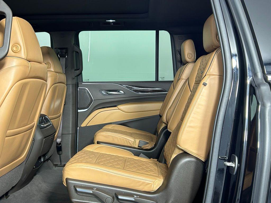 used 2021 Cadillac Escalade ESV car, priced at $58,250