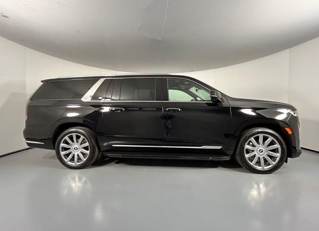 used 2021 Cadillac Escalade ESV car, priced at $60,999