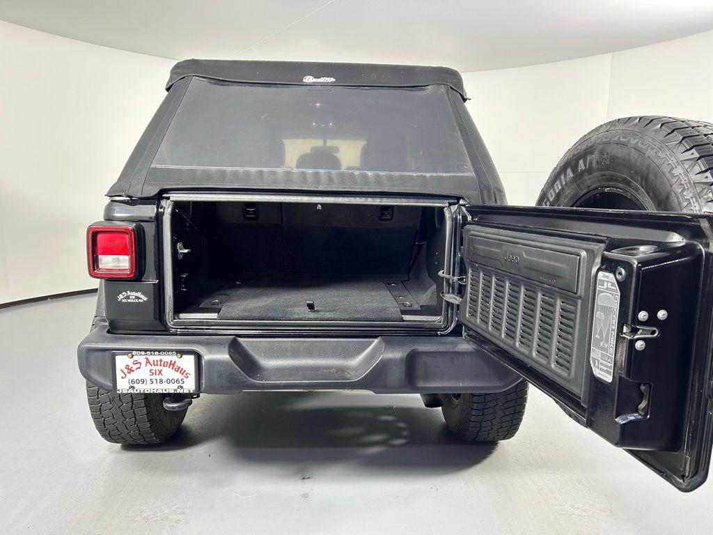 used 2020 Jeep Wrangler Unlimited car, priced at $23,495