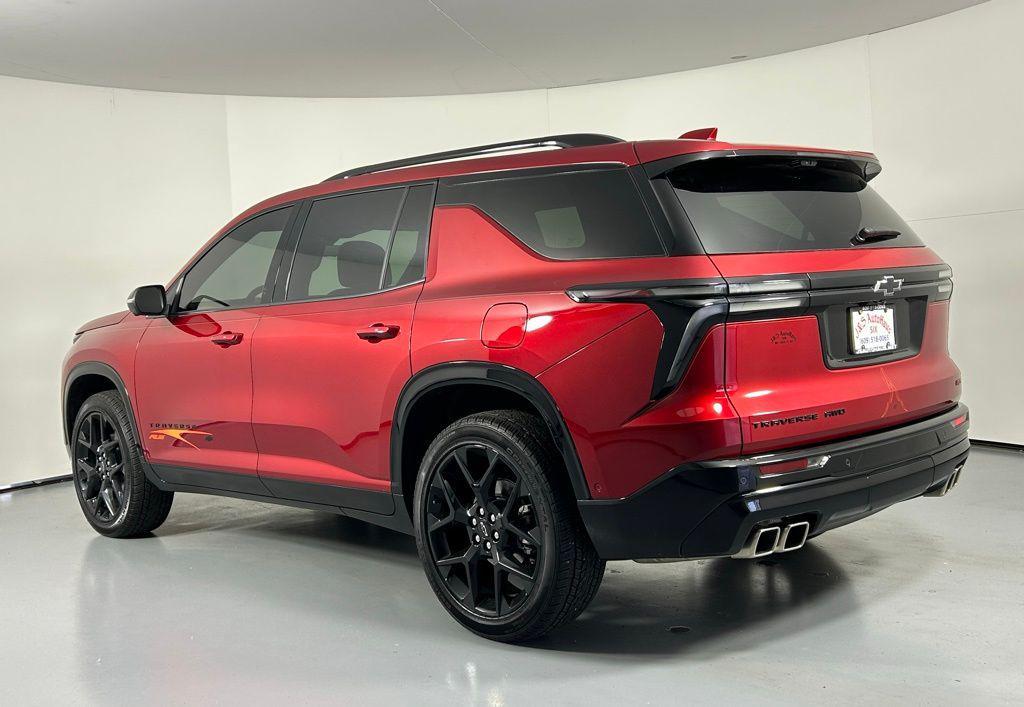 used 2024 Chevrolet Traverse car, priced at $54,999
