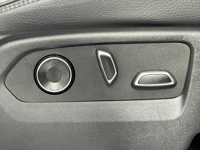 used 2025 GMC Yukon XL car, priced at $93,999