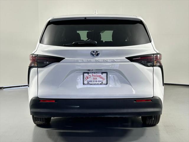 used 2023 Toyota Sienna car