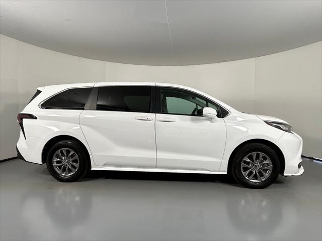 used 2023 Toyota Sienna car