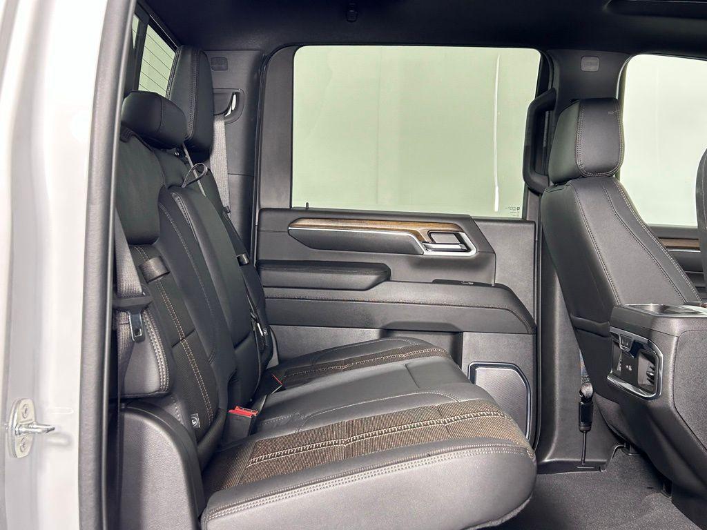 used 2024 Chevrolet Silverado 2500 car, priced at $73,999