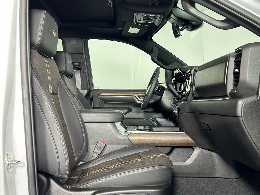 used 2024 Chevrolet Silverado 2500 car, priced at $73,999