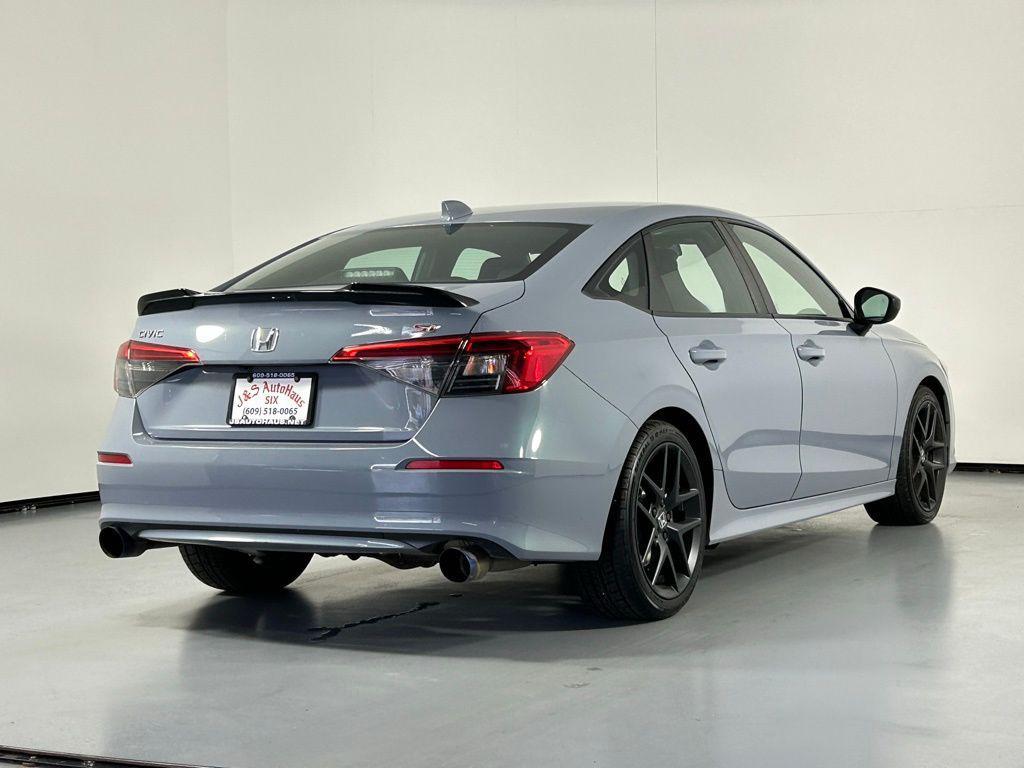 used 2022 Honda Civic Si car, priced at $27,495