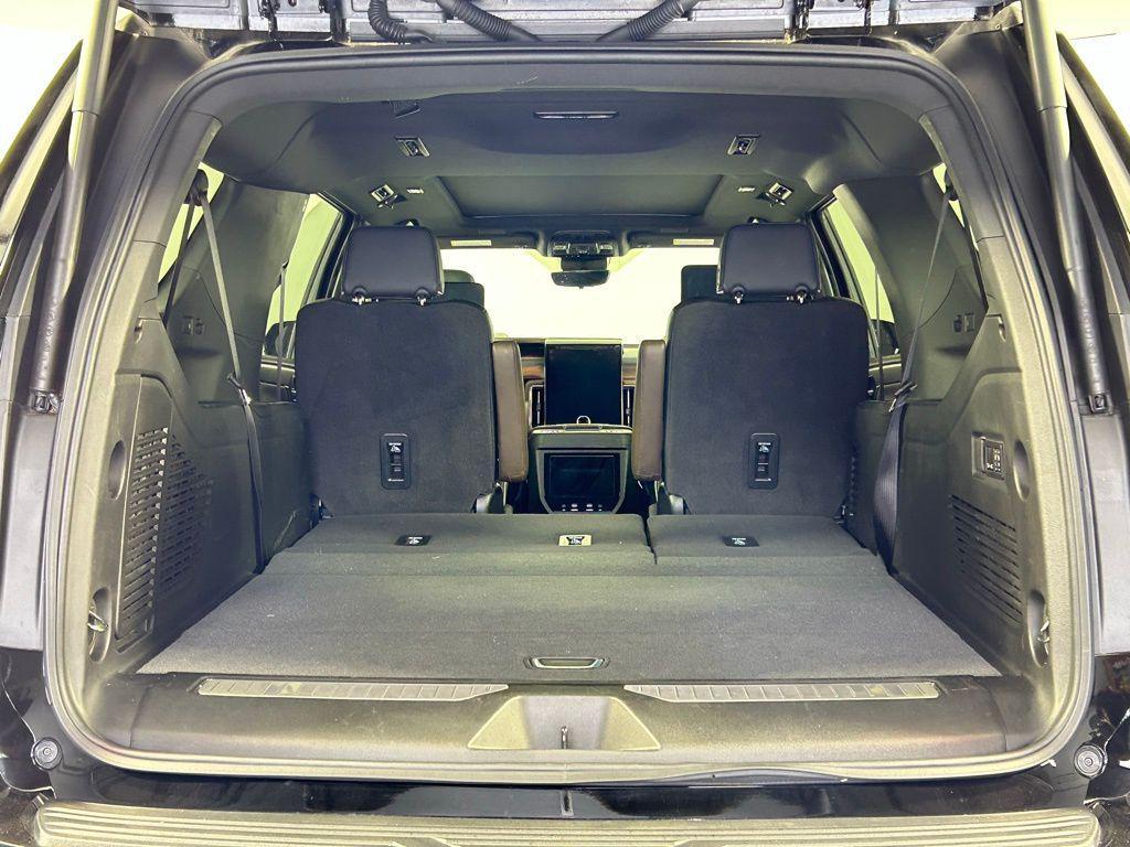 used 2025 GMC Yukon XL car, priced at $94,999