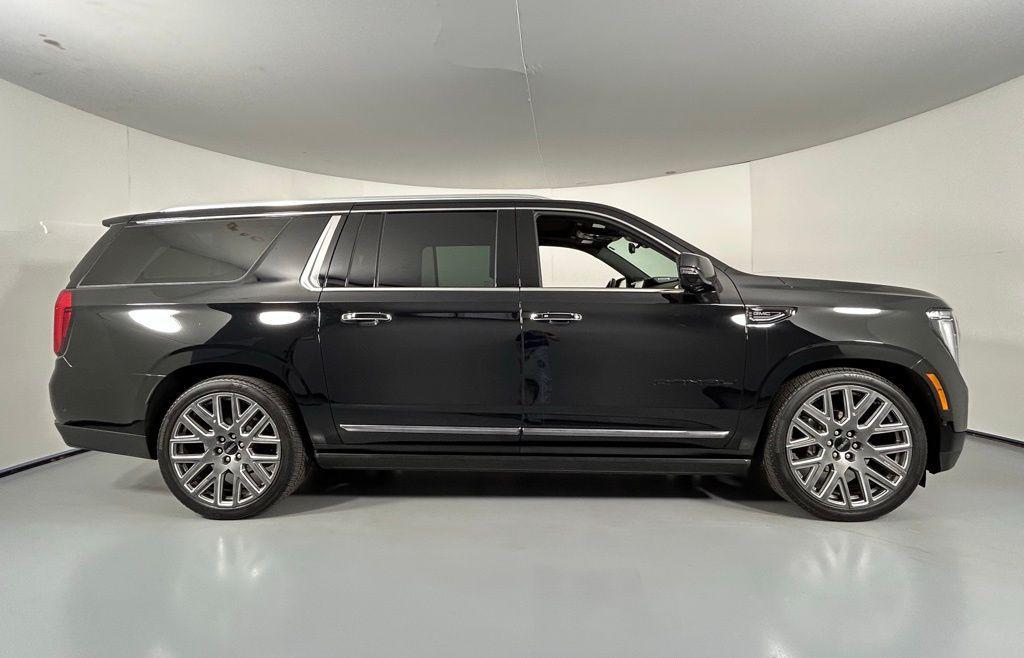 used 2025 GMC Yukon XL car, priced at $94,999