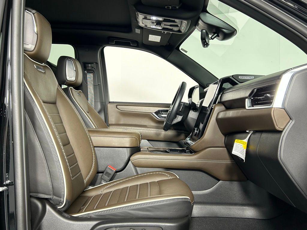 used 2025 GMC Yukon XL car, priced at $94,999