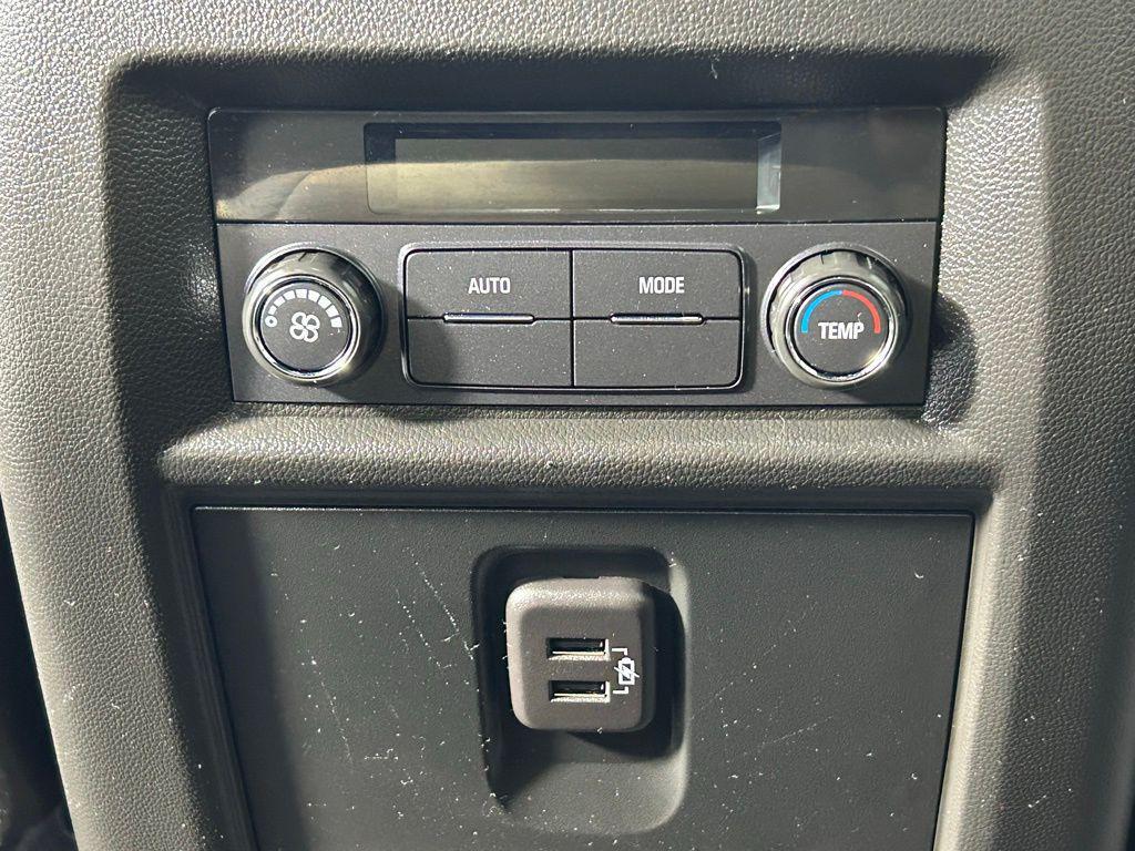 used 2023 Chevrolet Traverse car, priced at $26,999