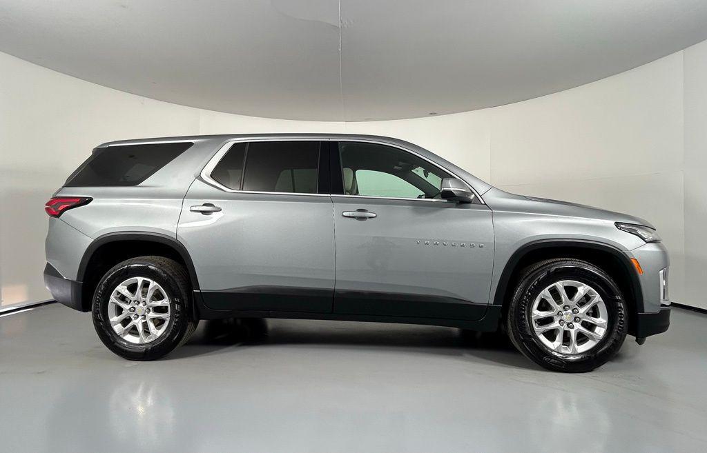 used 2023 Chevrolet Traverse car, priced at $26,999