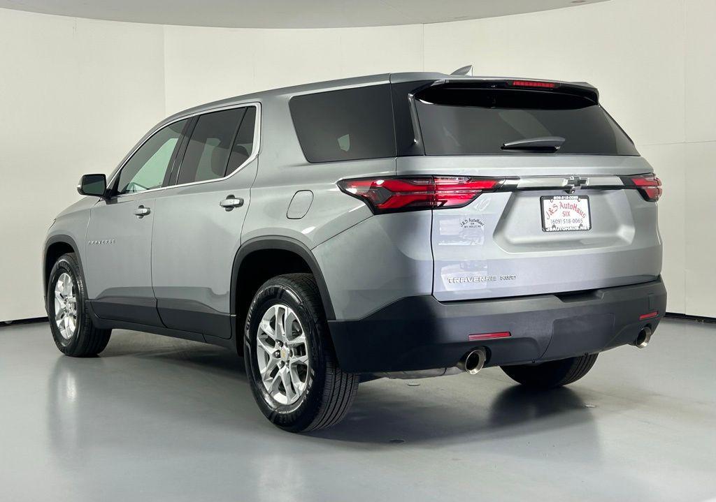 used 2023 Chevrolet Traverse car, priced at $26,999