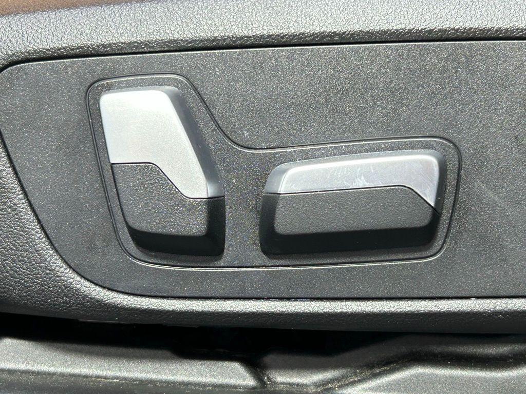 used 2023 BMW X3 car, priced at $32,999