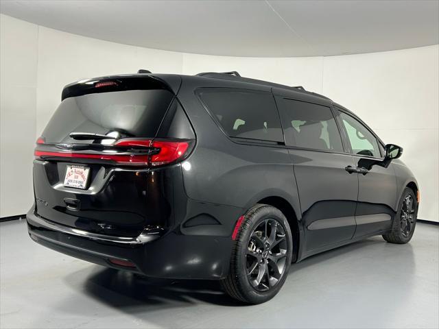 used 2022 Chrysler Pacifica car, priced at $26,999