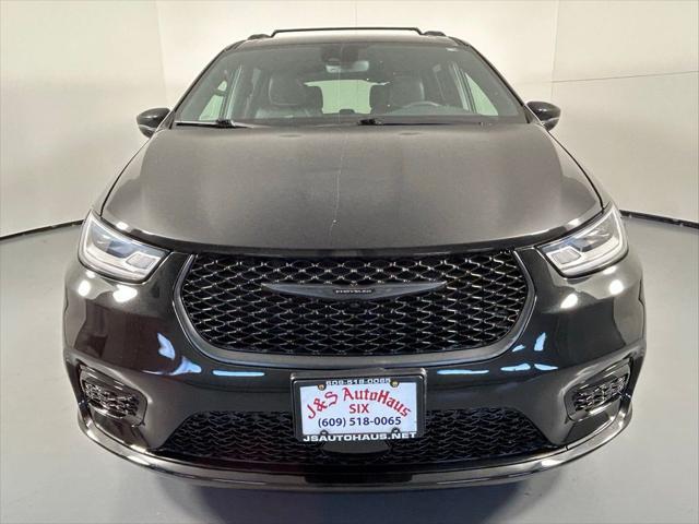 used 2022 Chrysler Pacifica car, priced at $26,999