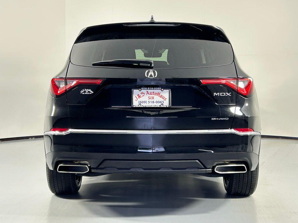 used 2024 Acura MDX car, priced at $39,999