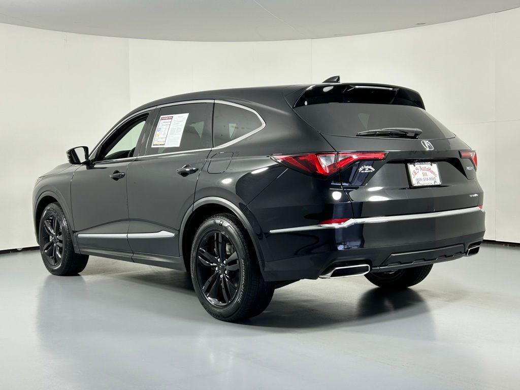 used 2024 Acura MDX car, priced at $39,999