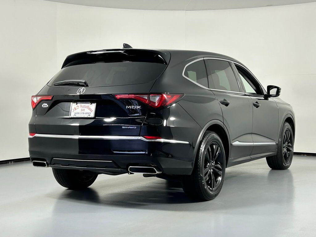 used 2024 Acura MDX car, priced at $39,999