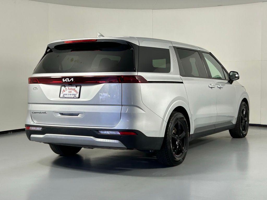 used 2022 Kia Carnival car, priced at $26,999