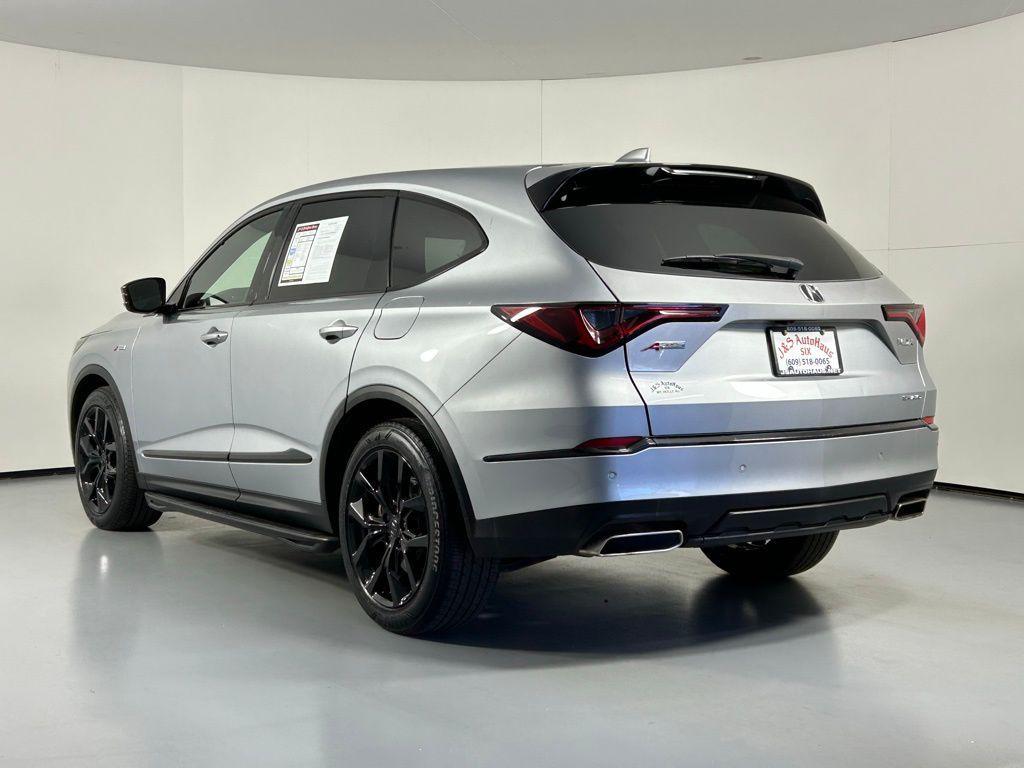 used 2023 Acura MDX car, priced at $39,999
