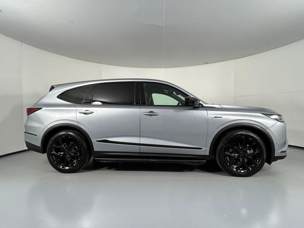 used 2023 Acura MDX car, priced at $39,999