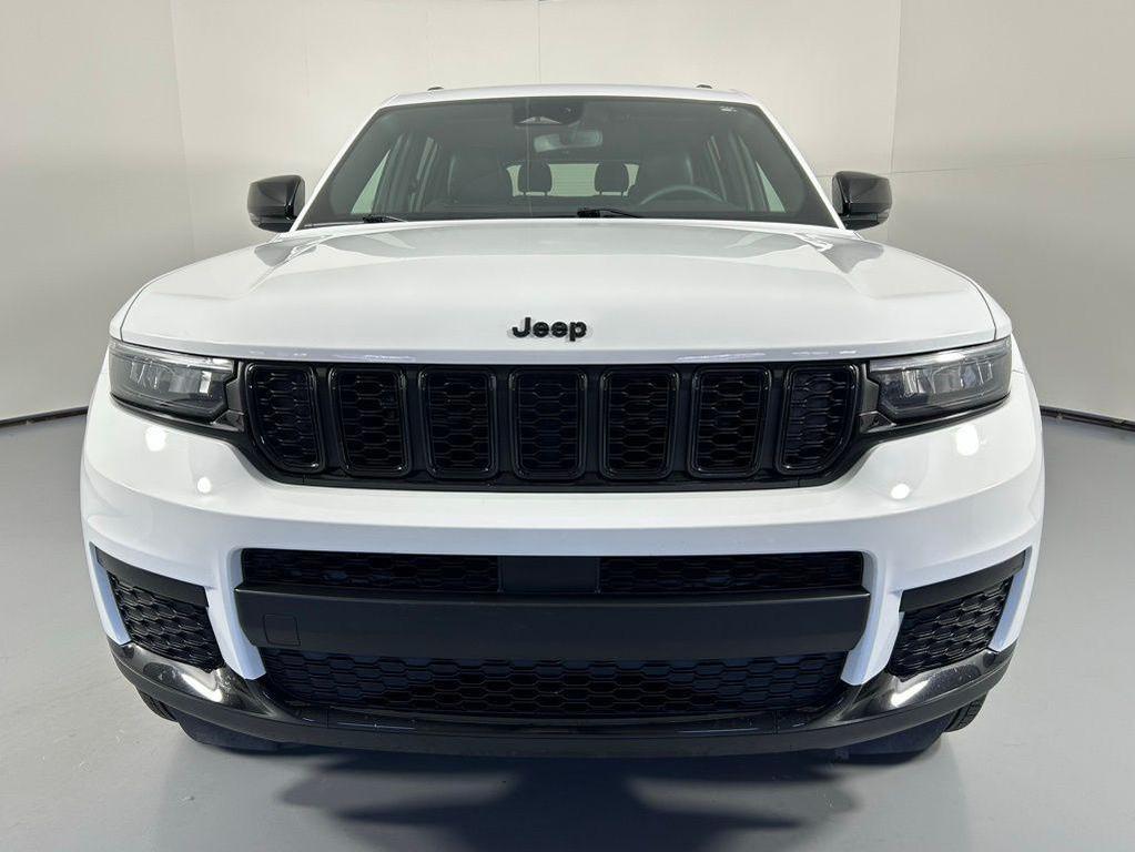 used 2024 Jeep Grand Cherokee L car, priced at $27,500
