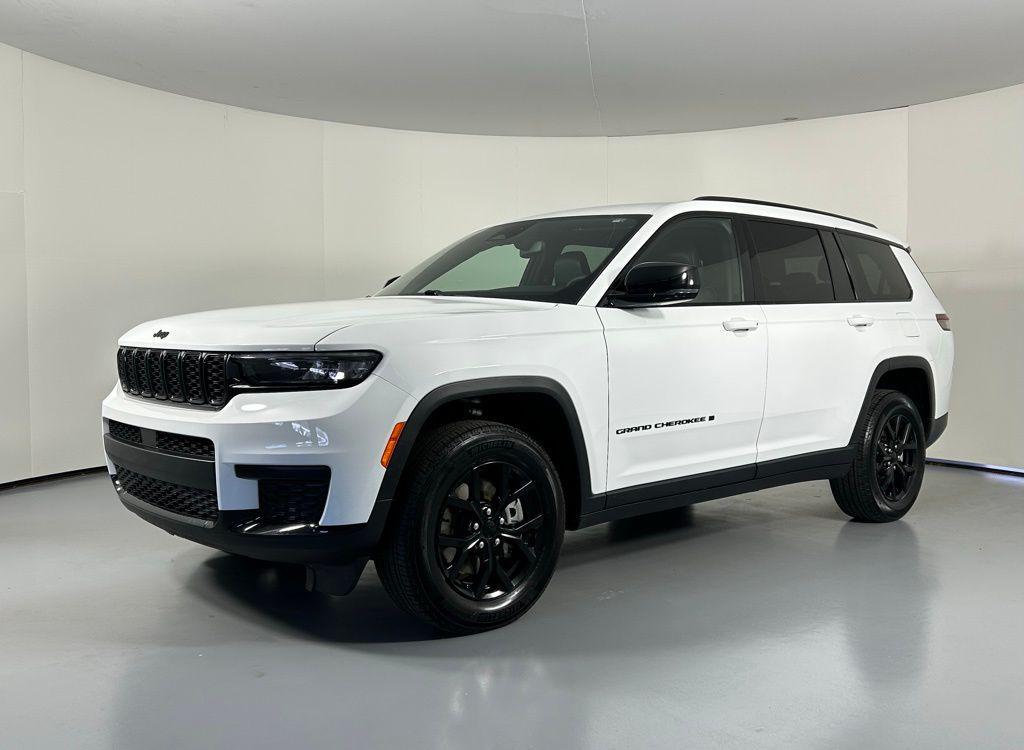 used 2024 Jeep Grand Cherokee L car, priced at $27,500