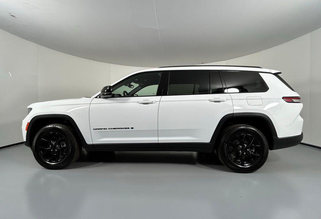 used 2024 Jeep Grand Cherokee L car, priced at $27,500