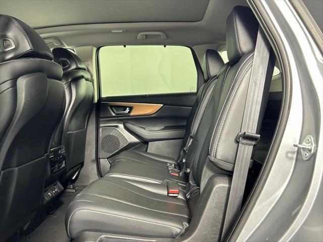 used 2022 Acura MDX car, priced at $38,999