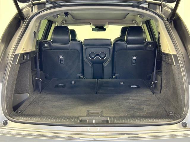 used 2022 Acura MDX car, priced at $38,999