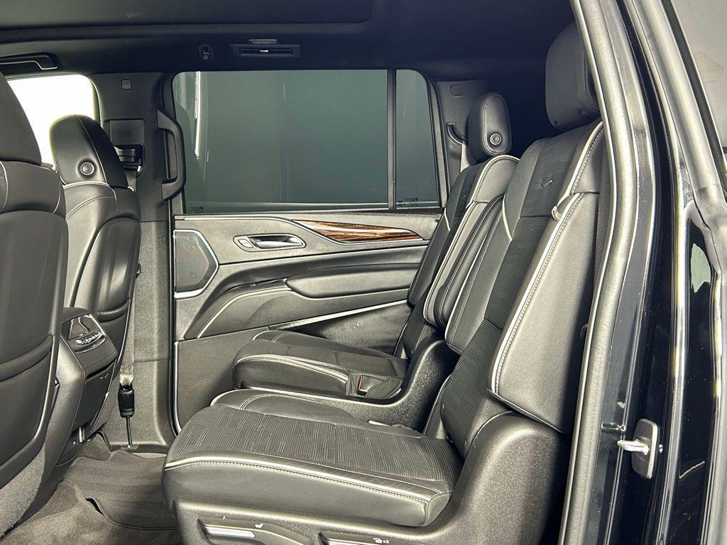 used 2022 Cadillac Escalade ESV car, priced at $60,999