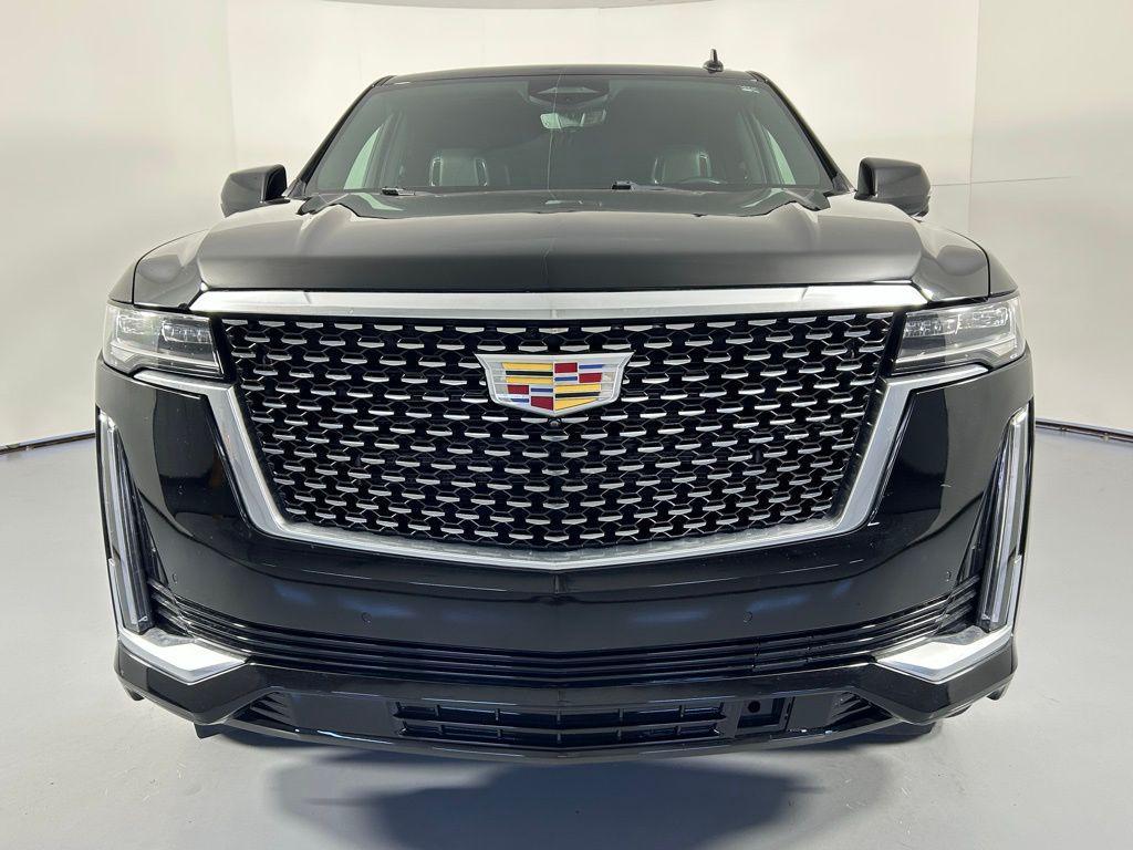 used 2022 Cadillac Escalade ESV car, priced at $60,999