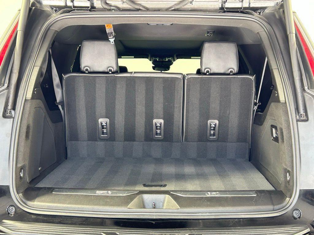 used 2022 Cadillac Escalade ESV car, priced at $60,999