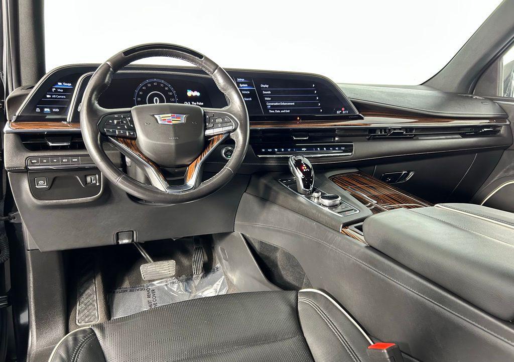 used 2022 Cadillac Escalade ESV car, priced at $60,999