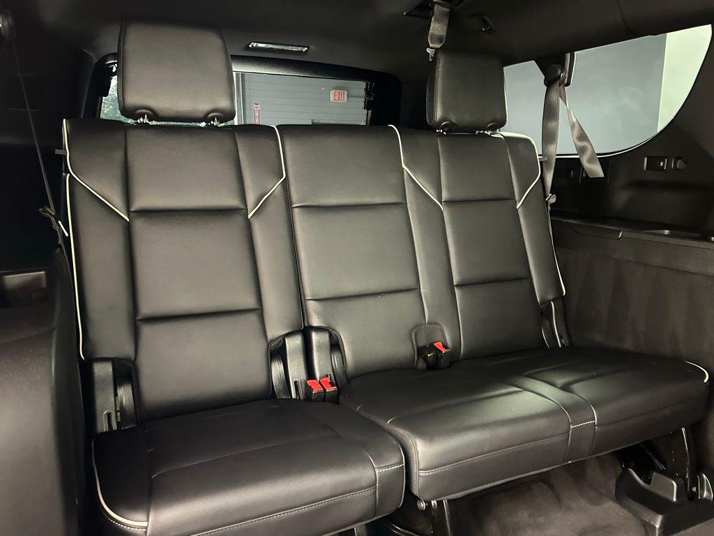 used 2022 Cadillac Escalade ESV car, priced at $60,999