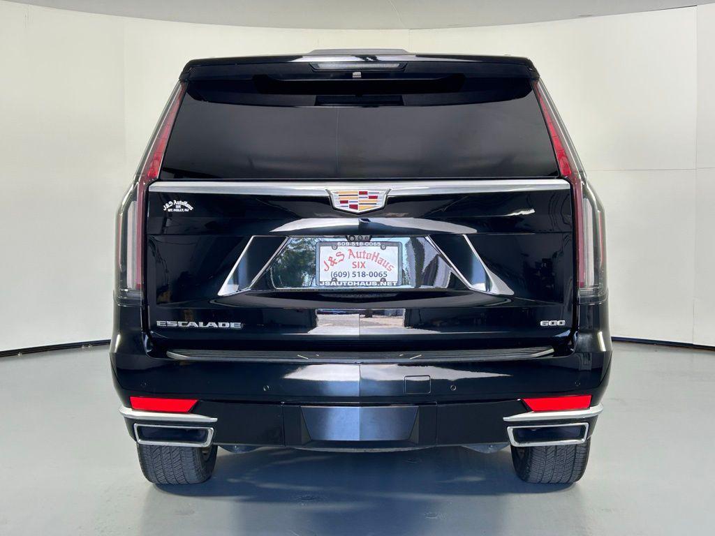 used 2022 Cadillac Escalade ESV car, priced at $60,999