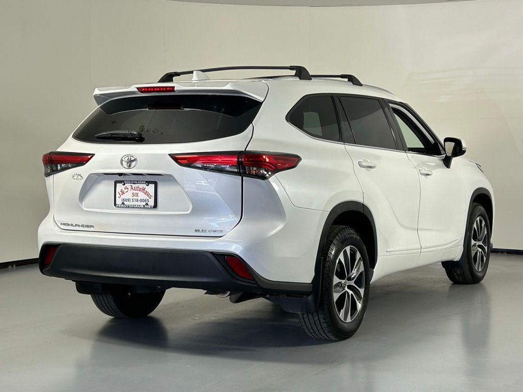 used 2022 Toyota Highlander car, priced at $31,335