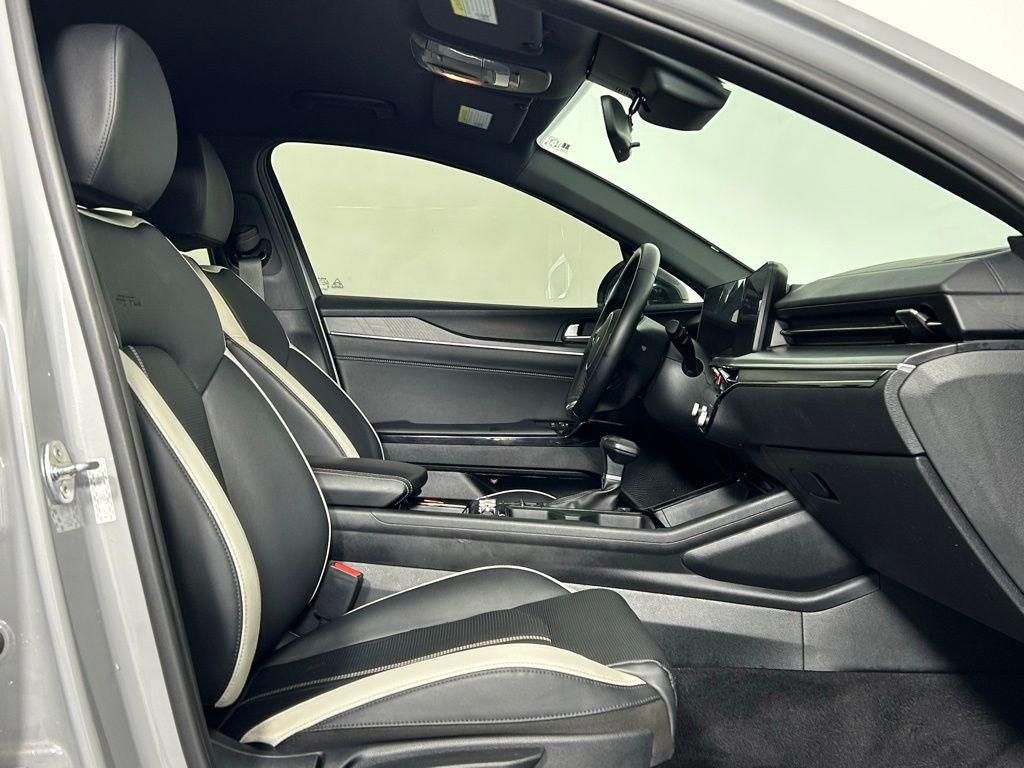 used 2025 Kia K5 car, priced at $25,999