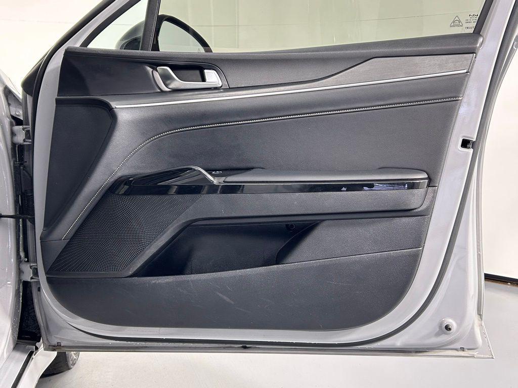 used 2025 Kia K5 car, priced at $25,999