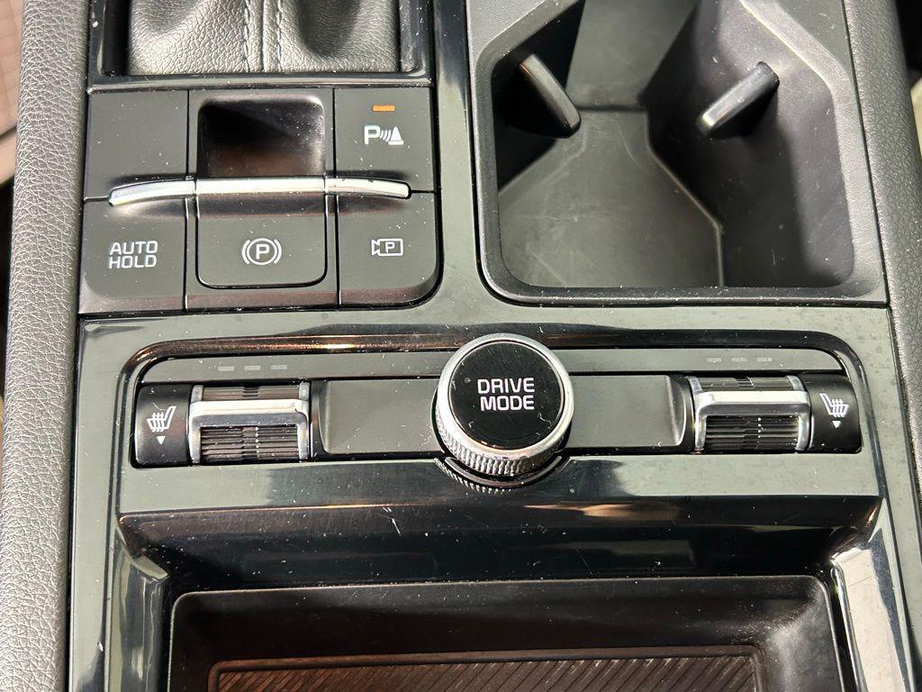 used 2025 Kia K5 car, priced at $25,999