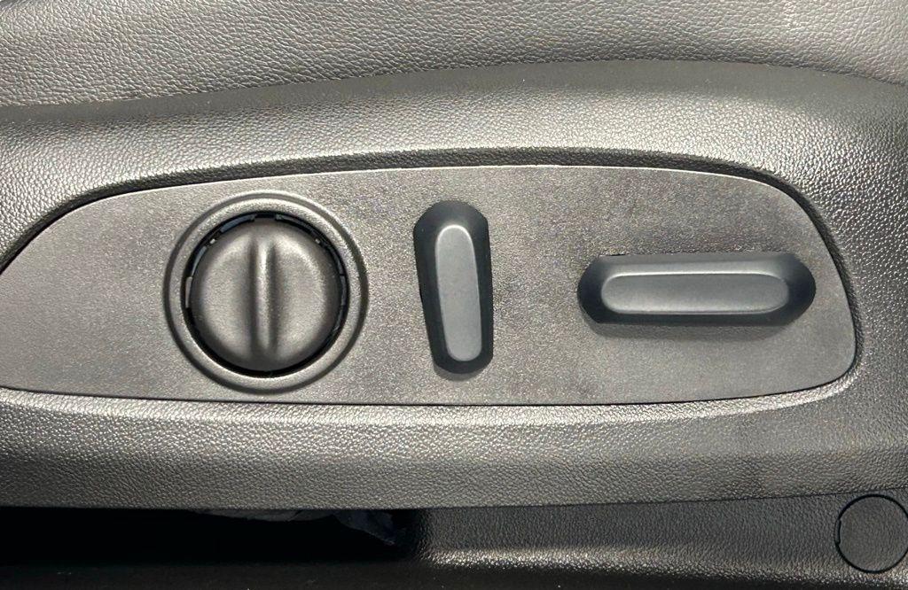 used 2023 GMC Acadia car, priced at $34,999