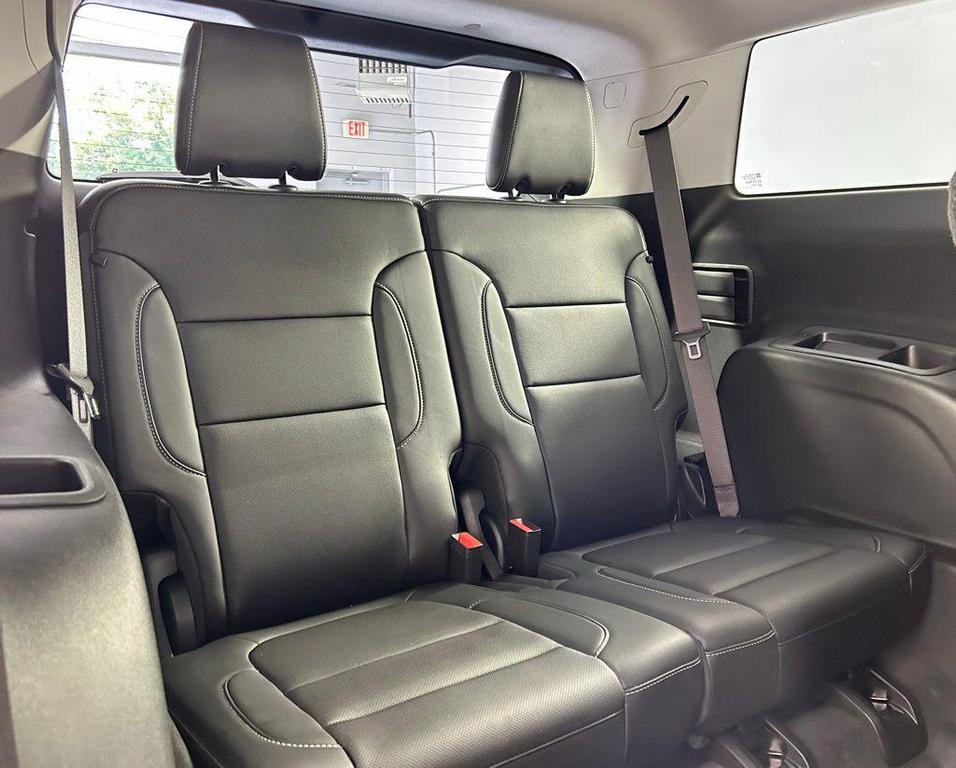 used 2023 GMC Acadia car, priced at $34,999