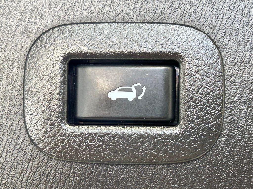 used 2023 INFINITI QX80 car, priced at $39,999