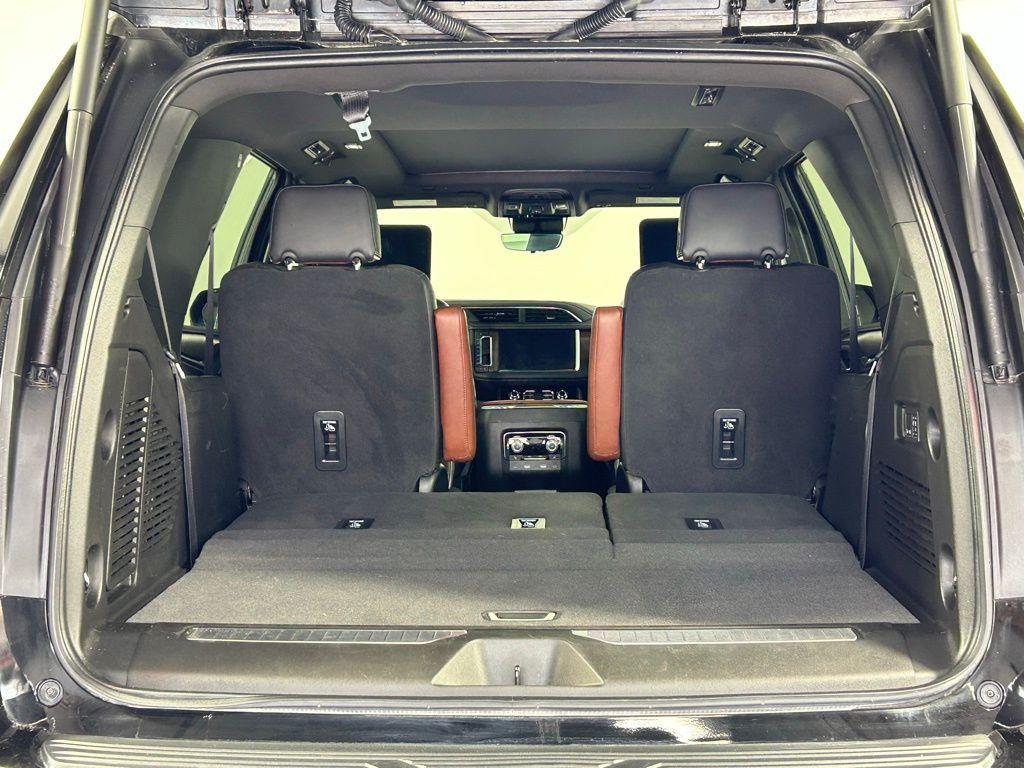used 2024 GMC Yukon car, priced at $80,999