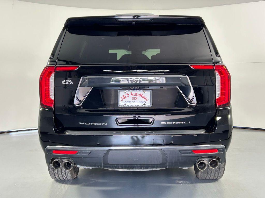 used 2024 GMC Yukon car, priced at $80,999