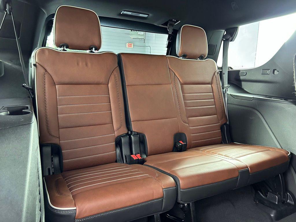 used 2024 GMC Yukon car, priced at $80,999